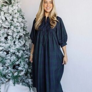 J. Marie Katrina Midi puffed sleeve embroidered dress Large NWOT